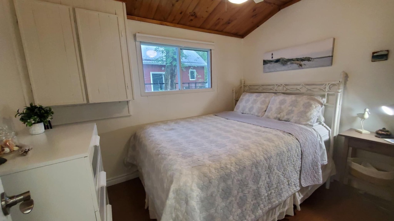 Photo of Bedroom in Turkey Point