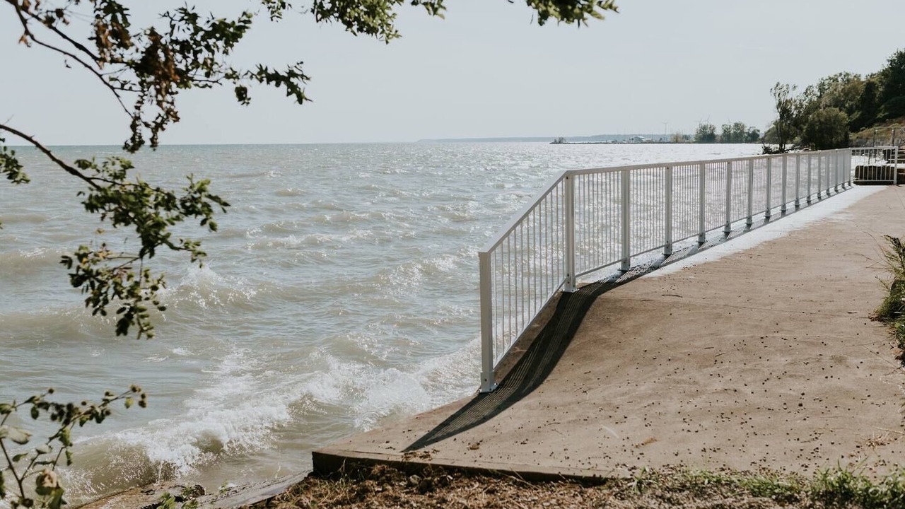 Photo of Others in Port Dover