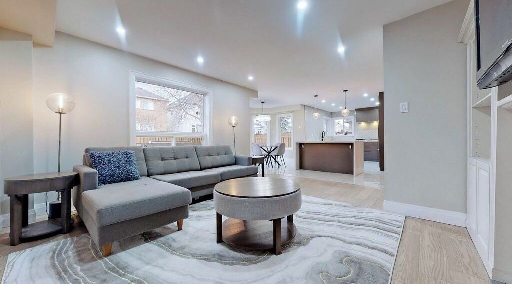 Photo of Livingroom in Pickering