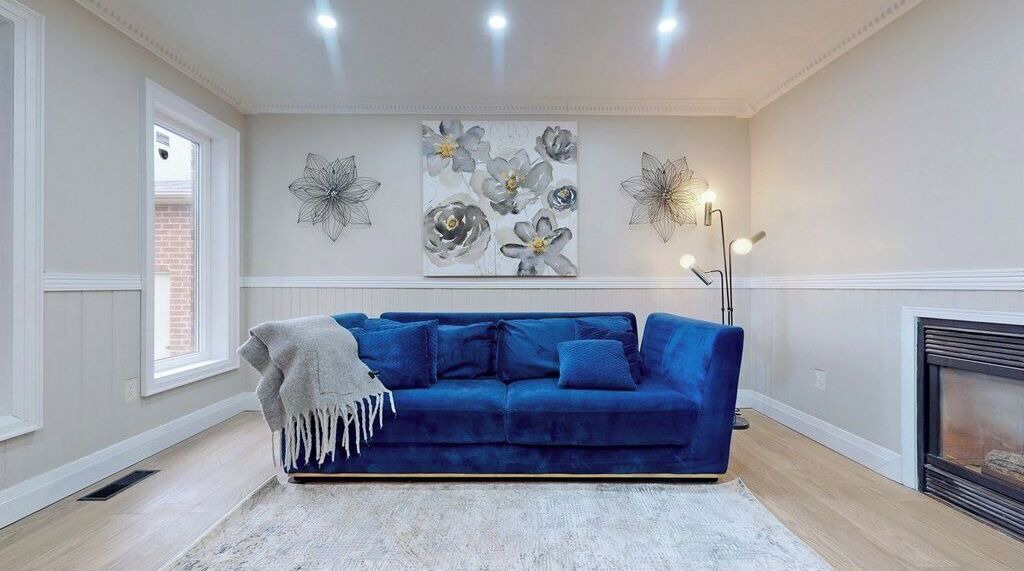 Photo of Livingroom in Pickering