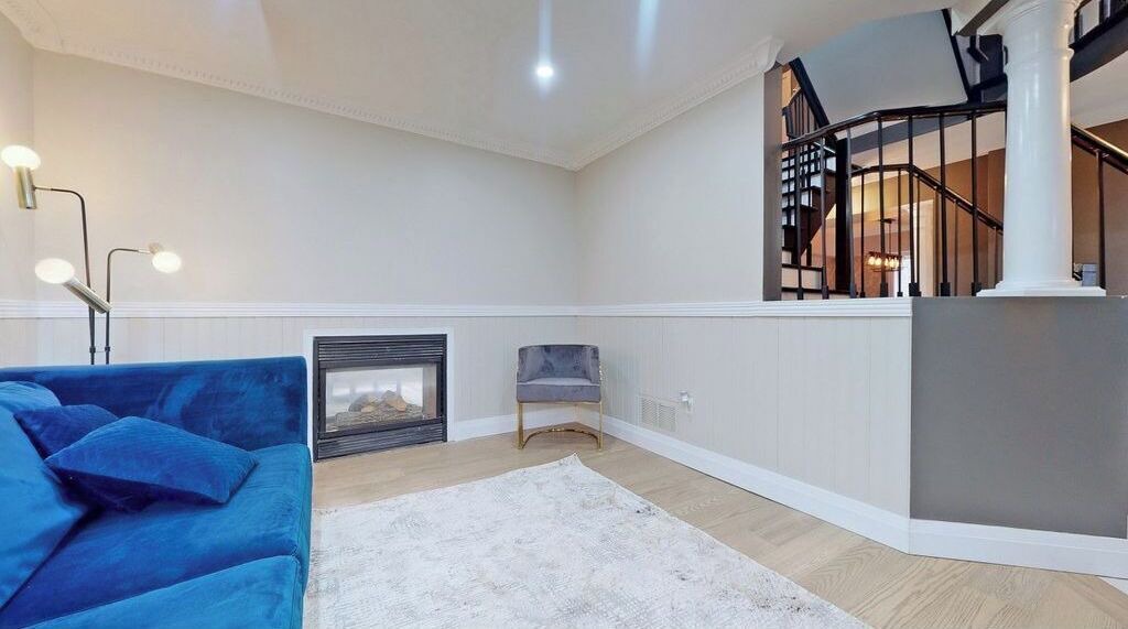 Photo of Livingroom in Pickering