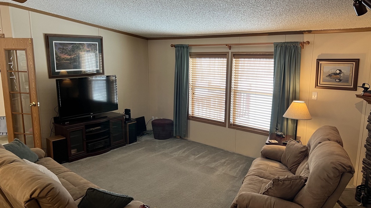 Photo of Livingroom in Hill City