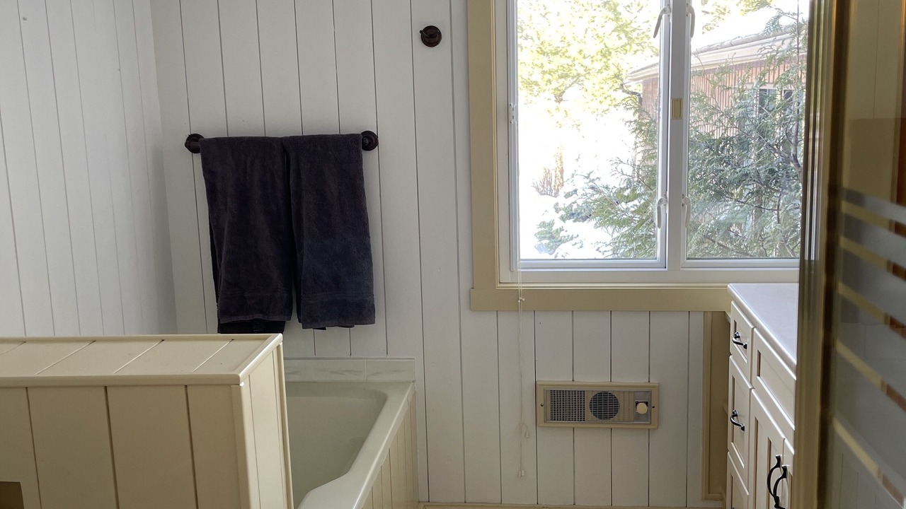 Photo of Bathroom in Muskoka Lakes