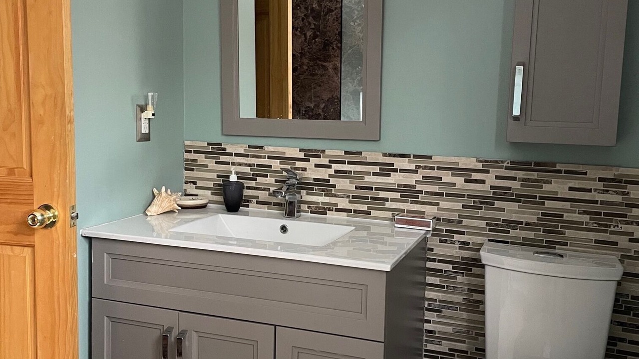 Photo of Bathroom in North Kawartha