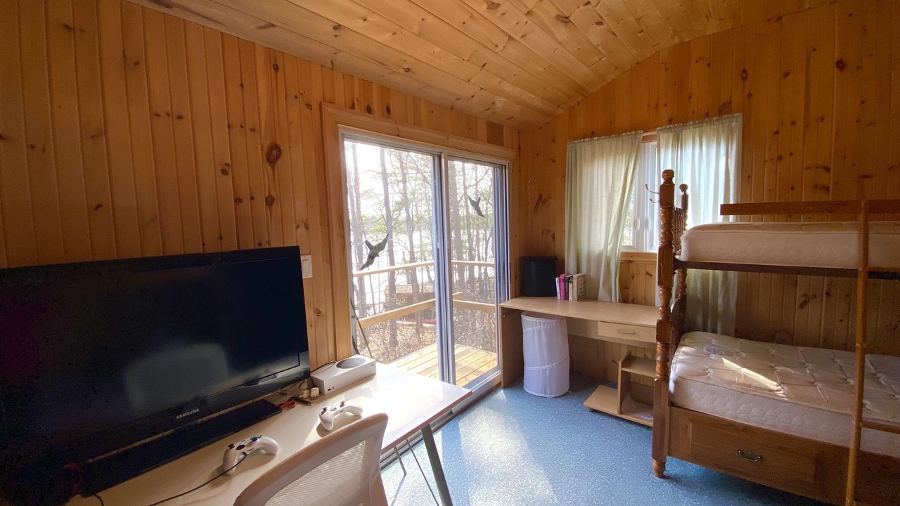 Photo of Bedroom in North Kawartha