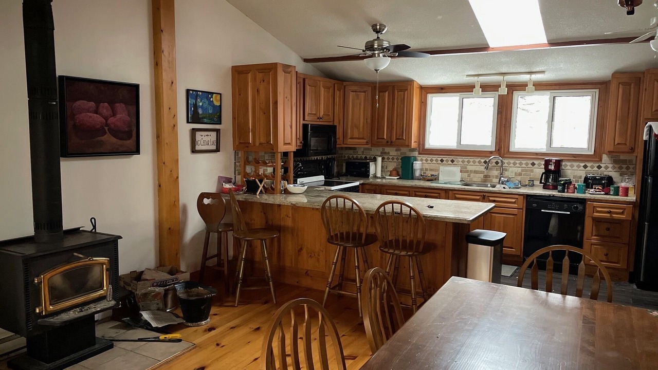 Photo of Kitchen in North Kawartha