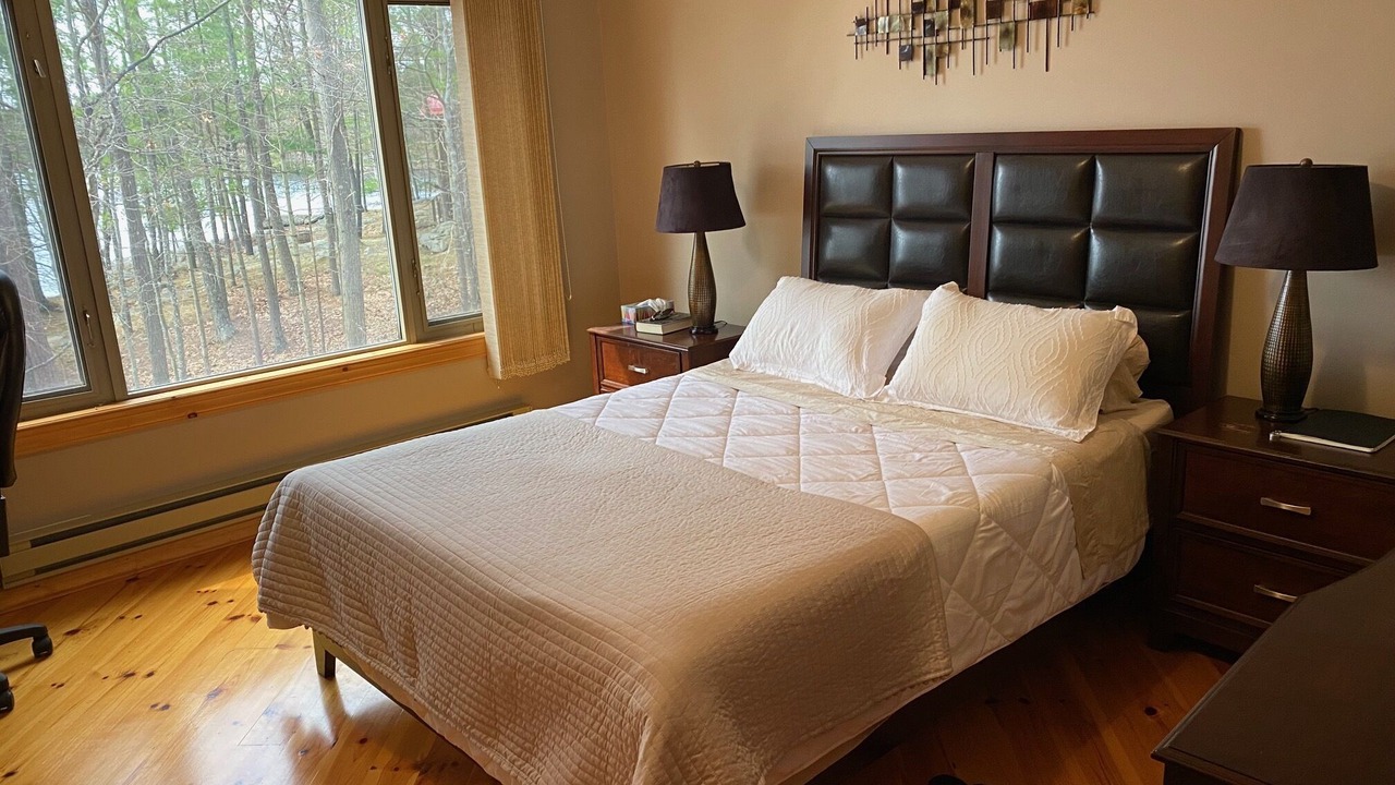 Photo of Bedroom in North Kawartha