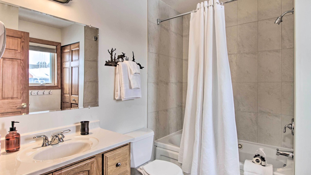 Photo of Bathroom in Biwabik