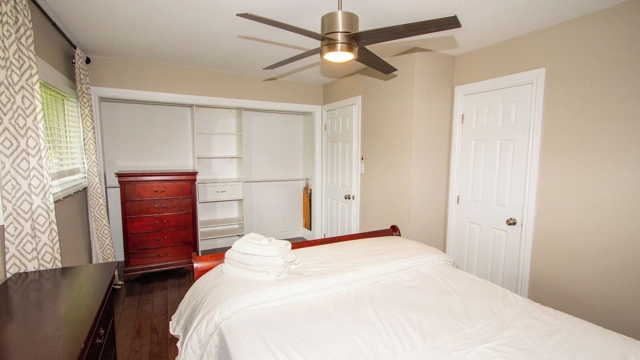 Photo of Bedroom in Lindsay