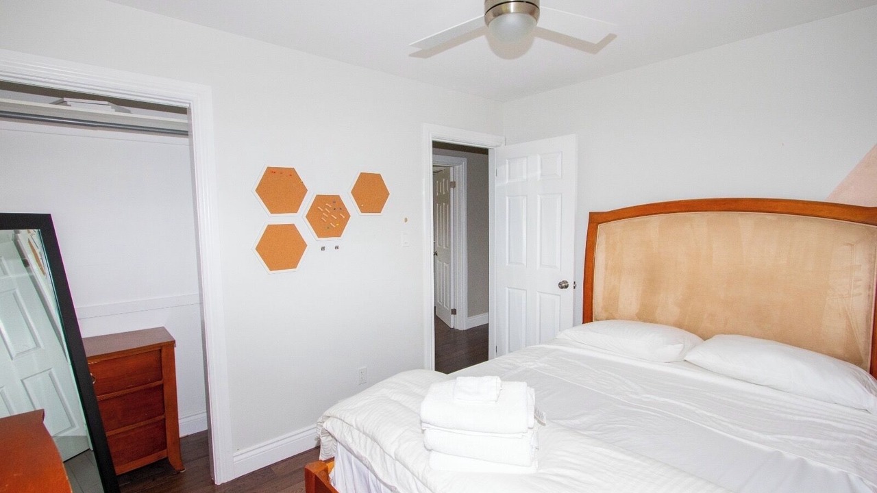 Photo of Bedroom in Lindsay