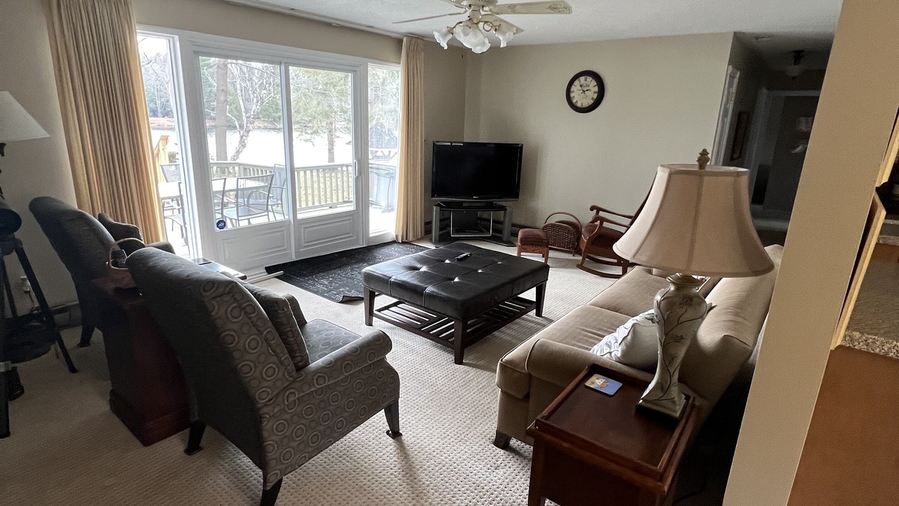 Photo of Livingroom in Kawartha Lakes