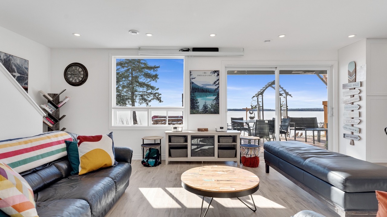Photo of Livingroom in Springwater