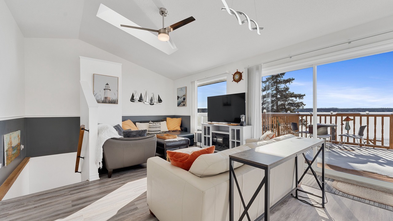 Photo of Livingroom in Springwater