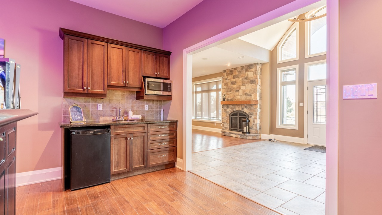 Photo of Kitchen in Mono