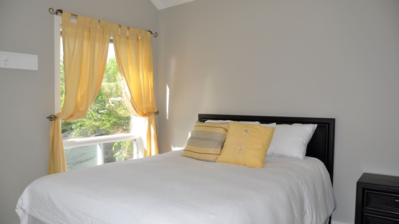 Photo of Bedroom in Severn