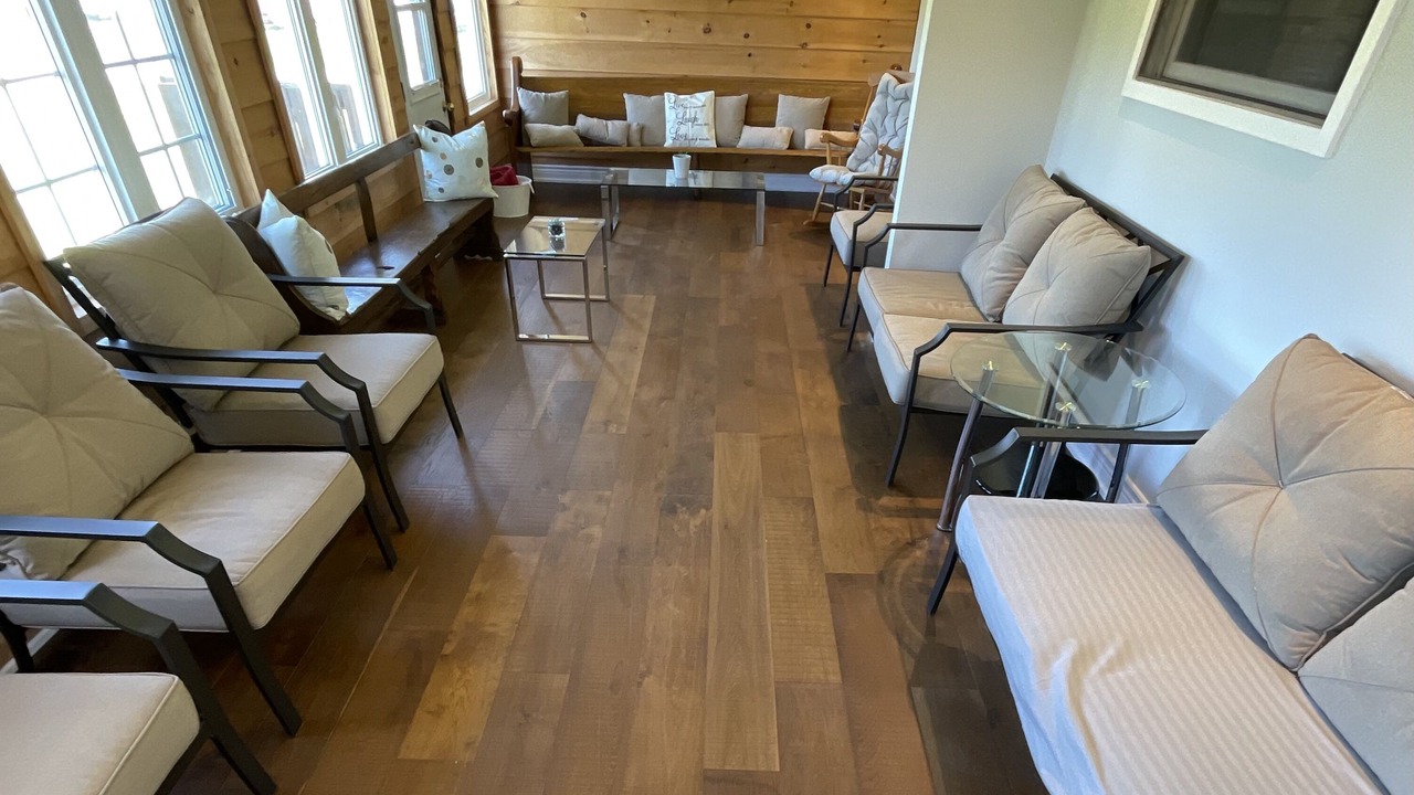 Photo of Livingroom in Gravenhurst