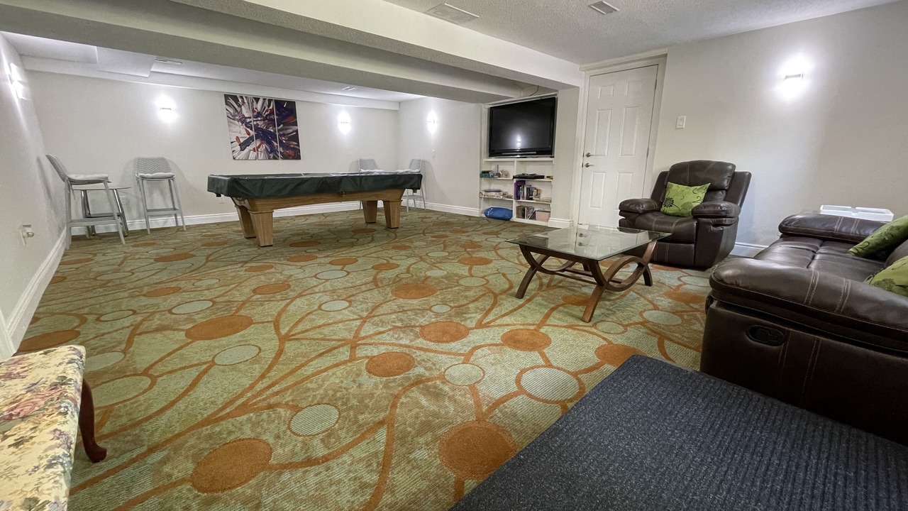 Photo of Bedroom in Gravenhurst