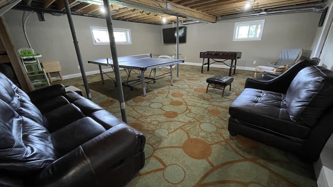 Photo of Bedroom in Gravenhurst