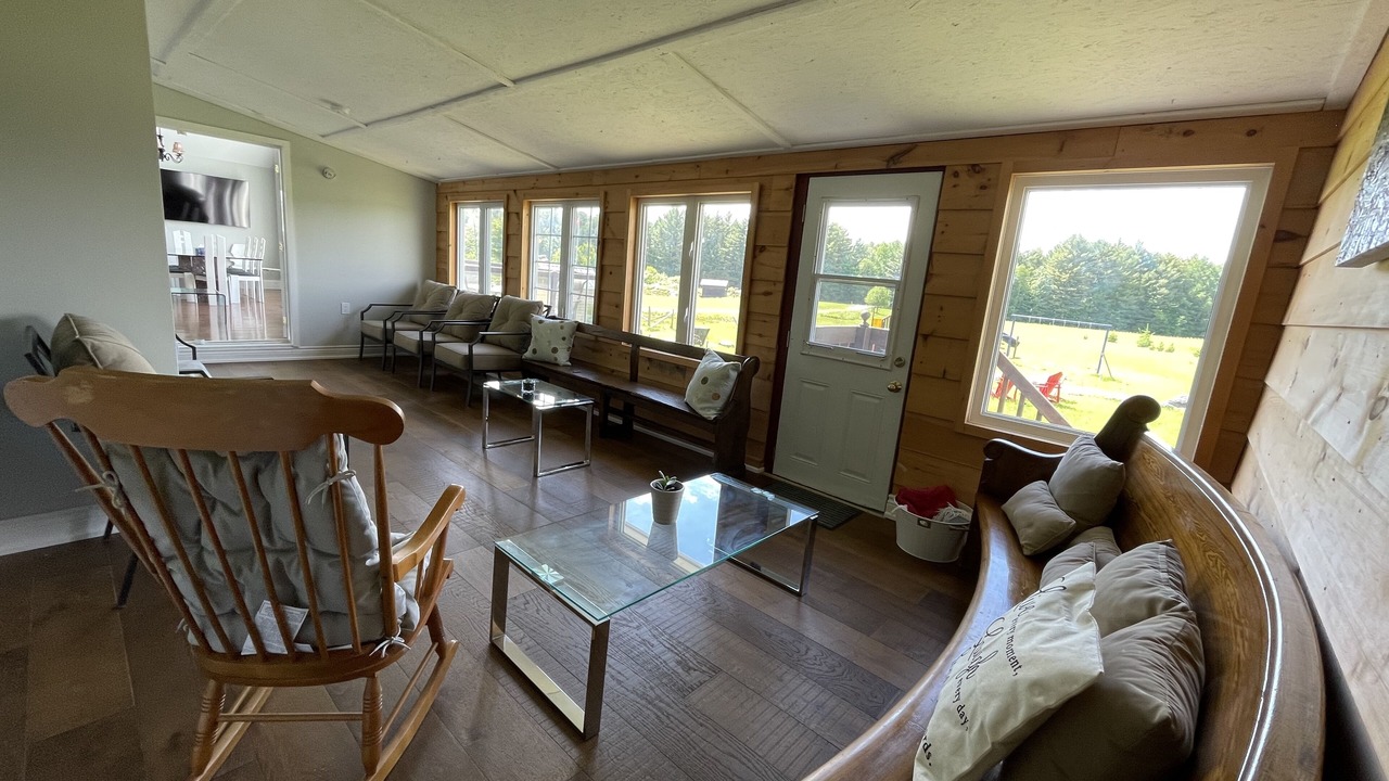 Photo of Bedroom in Gravenhurst