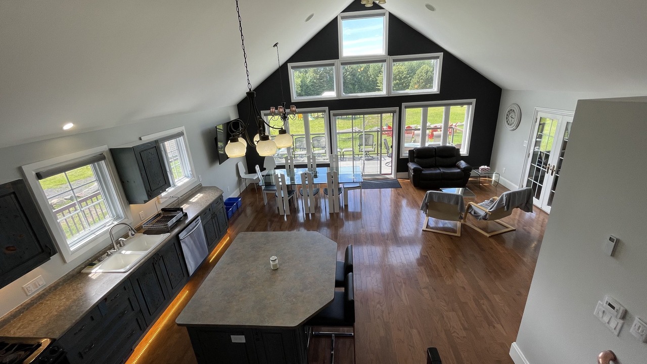 Photo of Bedroom in Gravenhurst