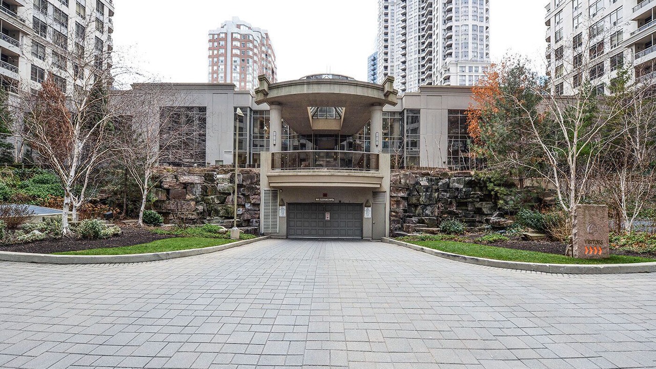 Photo of Outdoor in Downtown Mississauga