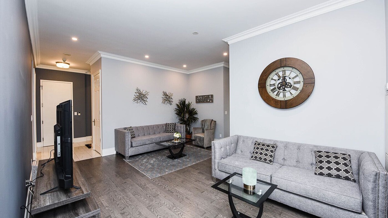 Photo of Livingroom in Downtown Mississauga