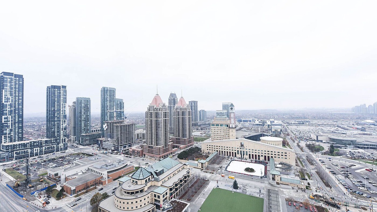 Photo of Outdoor in Downtown Mississauga