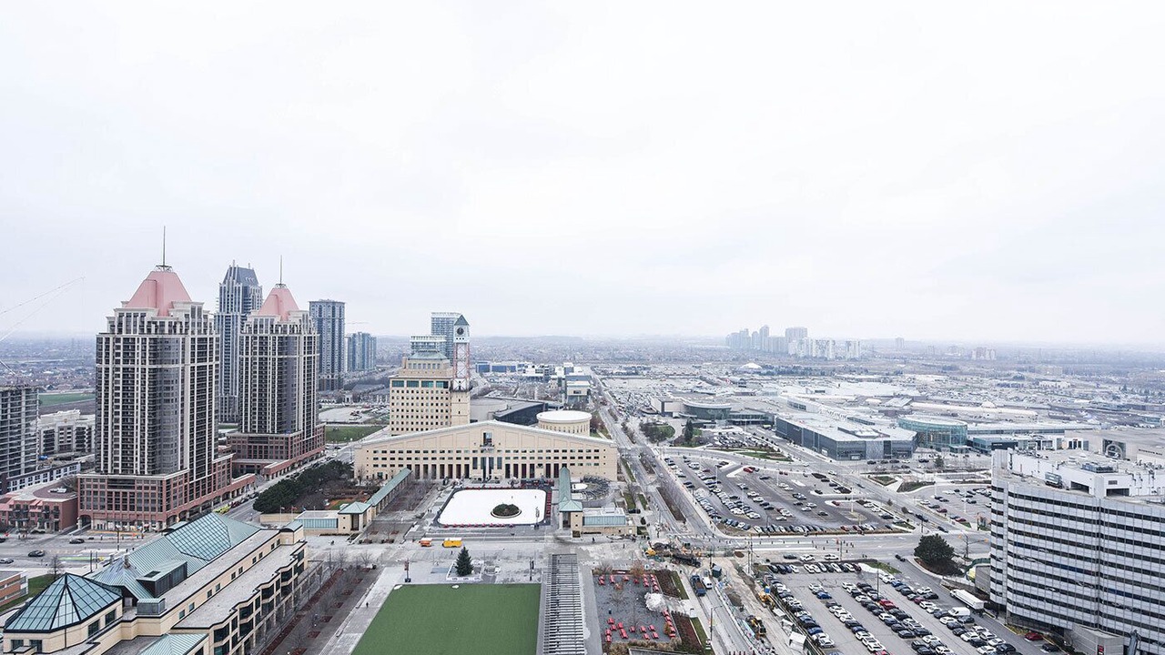 Photo of Outdoor in Downtown Mississauga