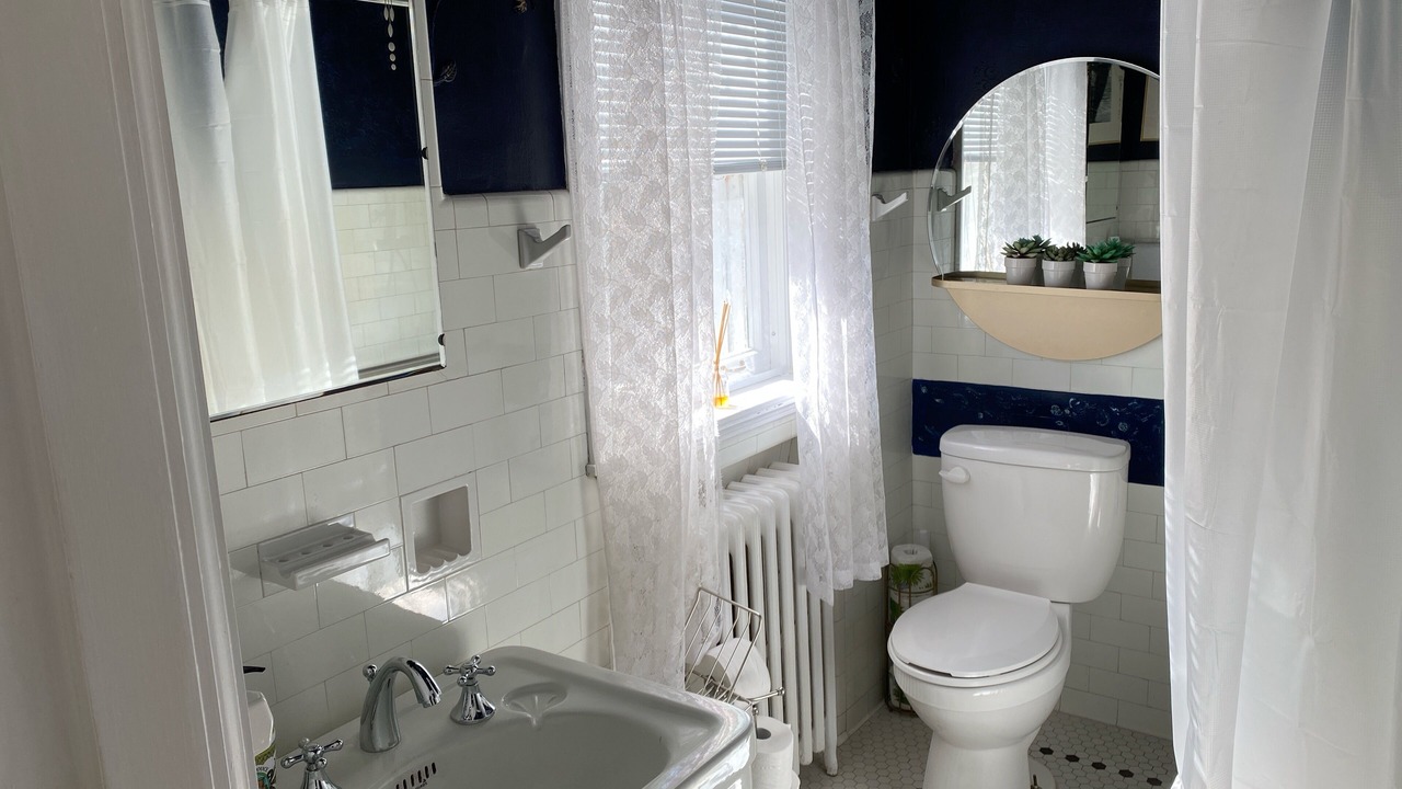 Photo of Bathroom in Port Dover