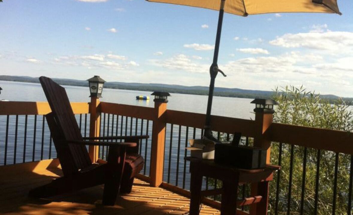 Photo of Patio Balcony in Golden Lake