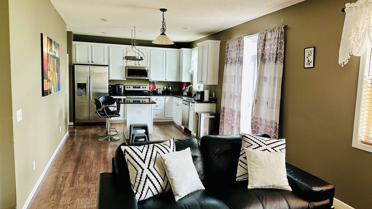 Photo of Livingroom in Shakopee