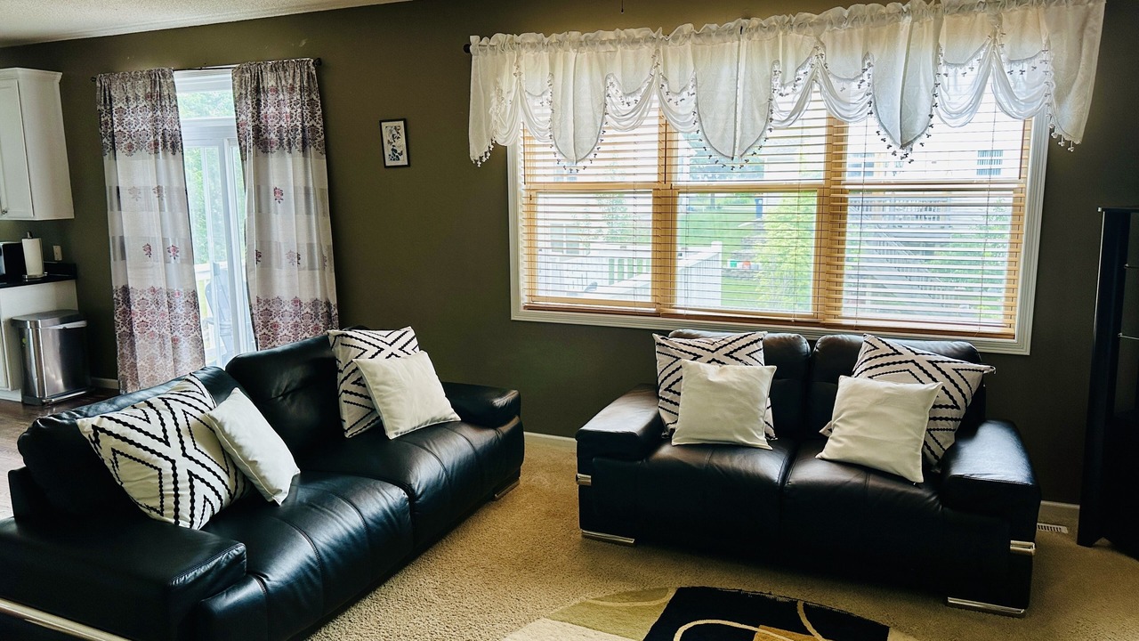 Photo of Livingroom in Shakopee