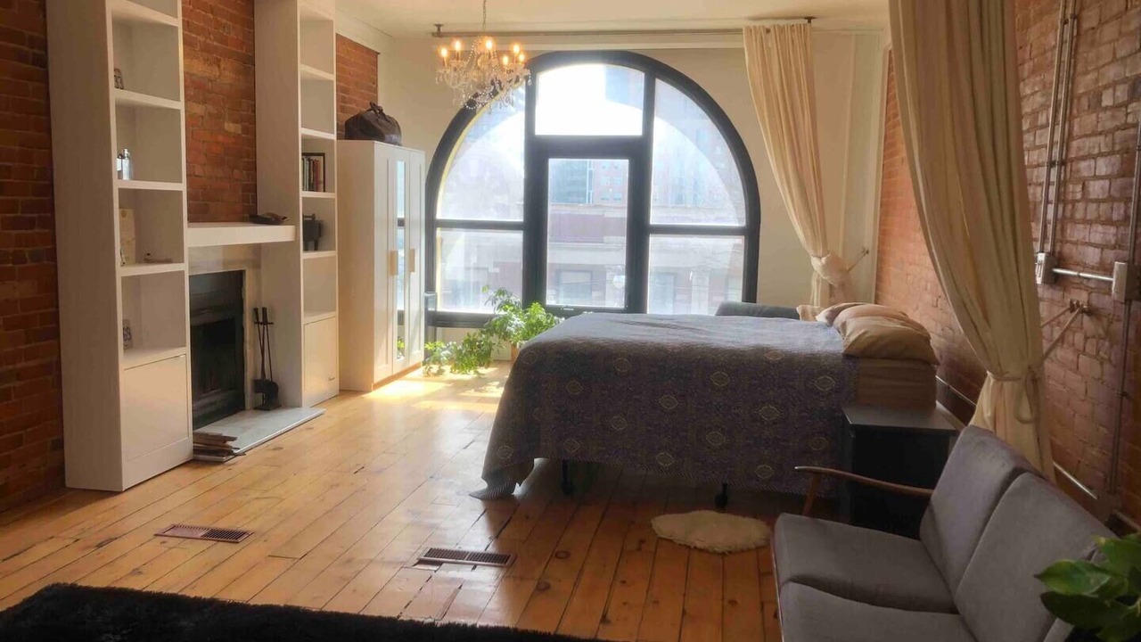 Photo of Bedroom in Garden District
