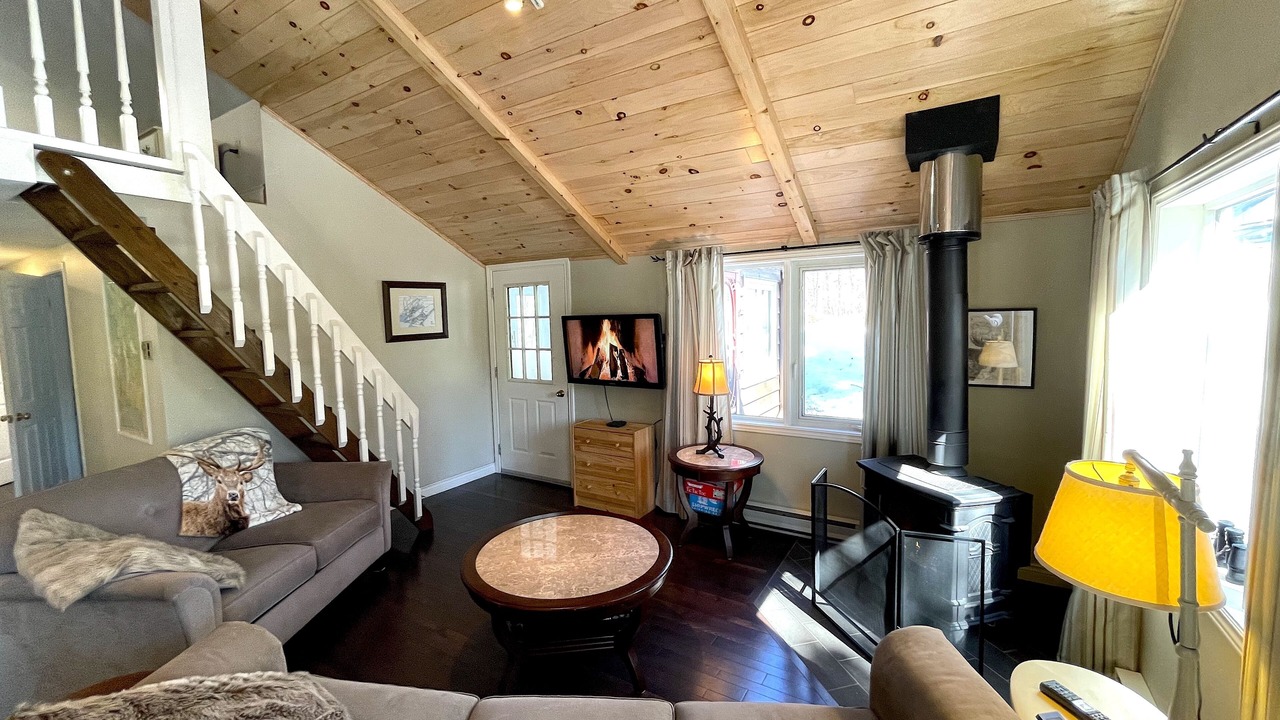 Photo of Livingroom in Washago