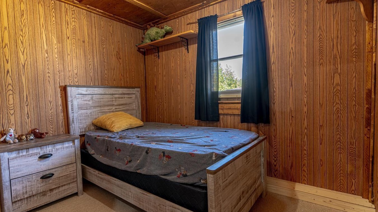 Photo of Bedroom in East Garafraxa