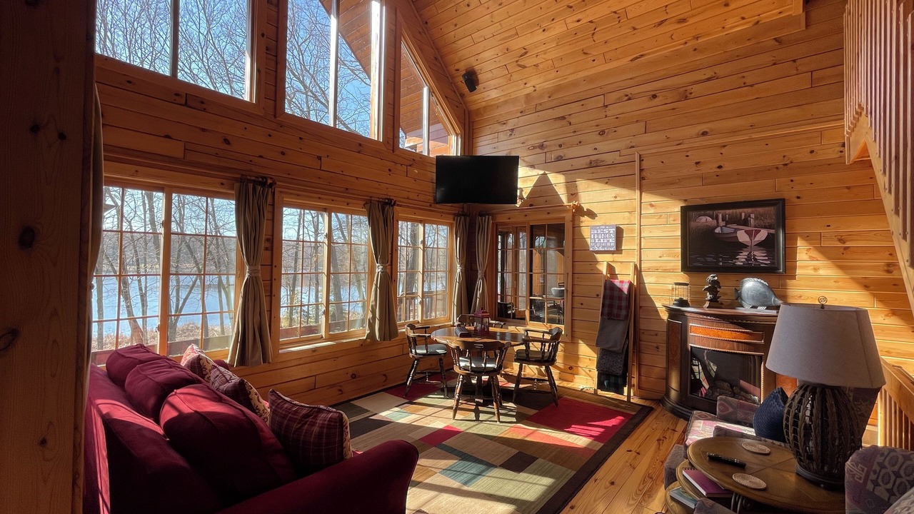 Photo of Livingroom in Long Prairie