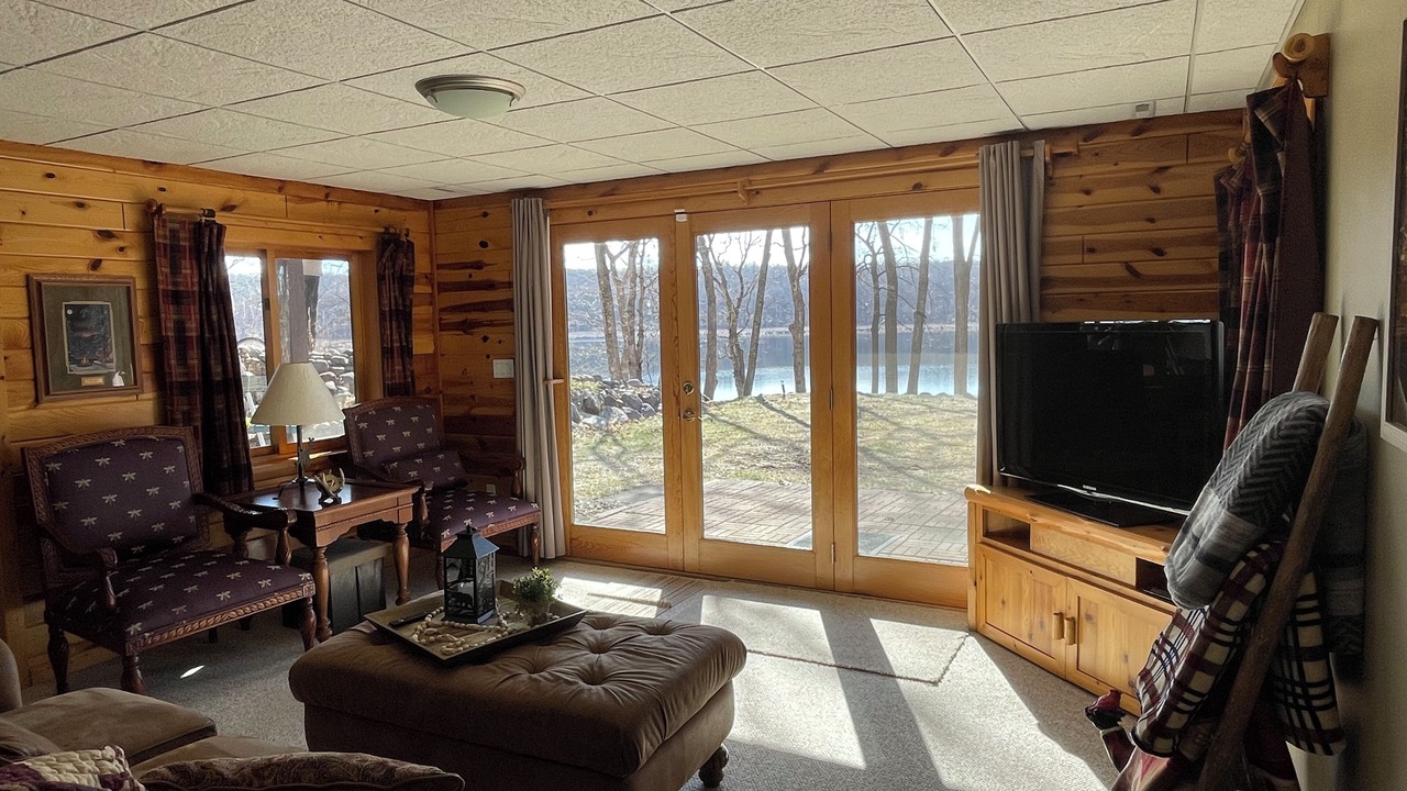 Photo of Livingroom in Long Prairie