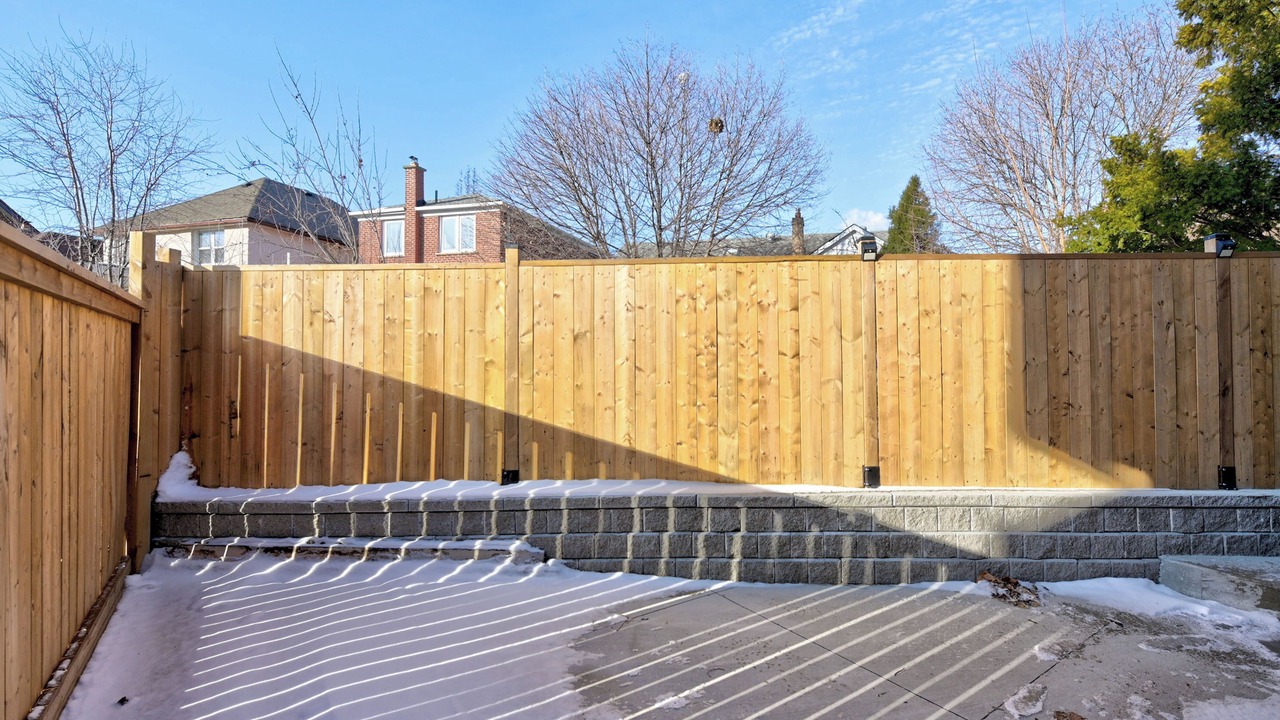 Photo of Outdoor in Mount Dennis