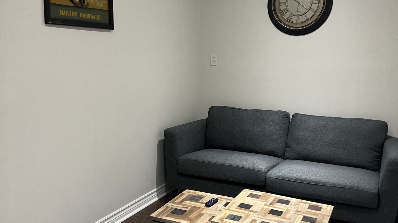 Photo of Livingroom in Halton Regional Municipality