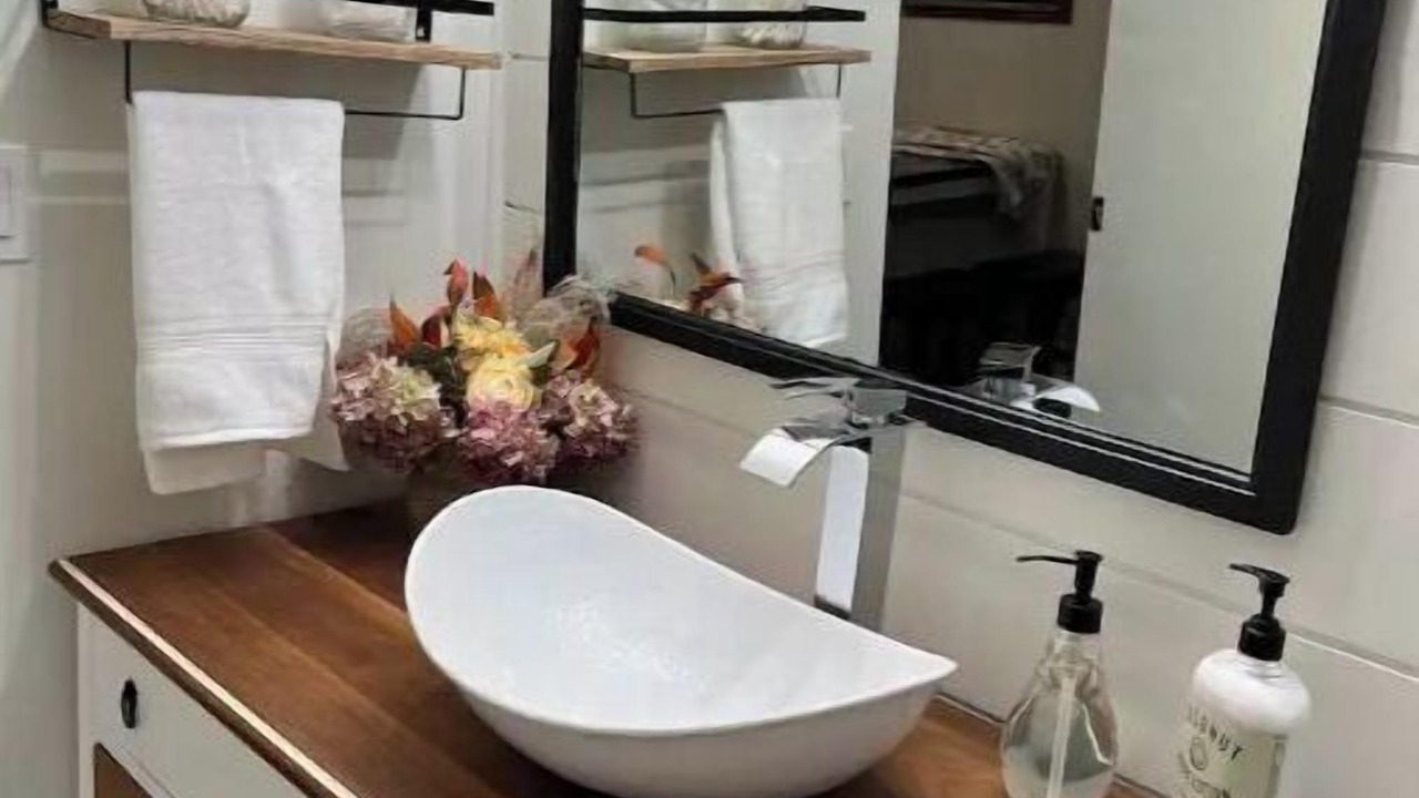 Photo of Bathroom in Tillsonburg