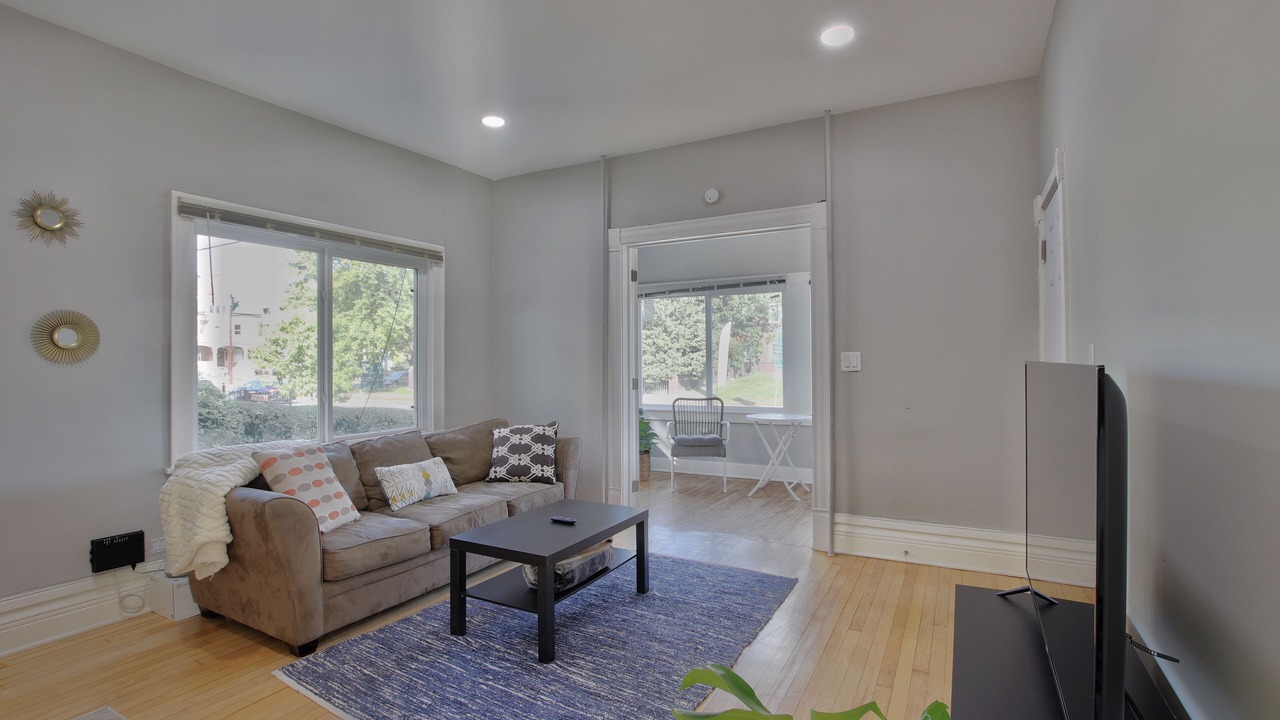 Photo of Livingroom in Whittier