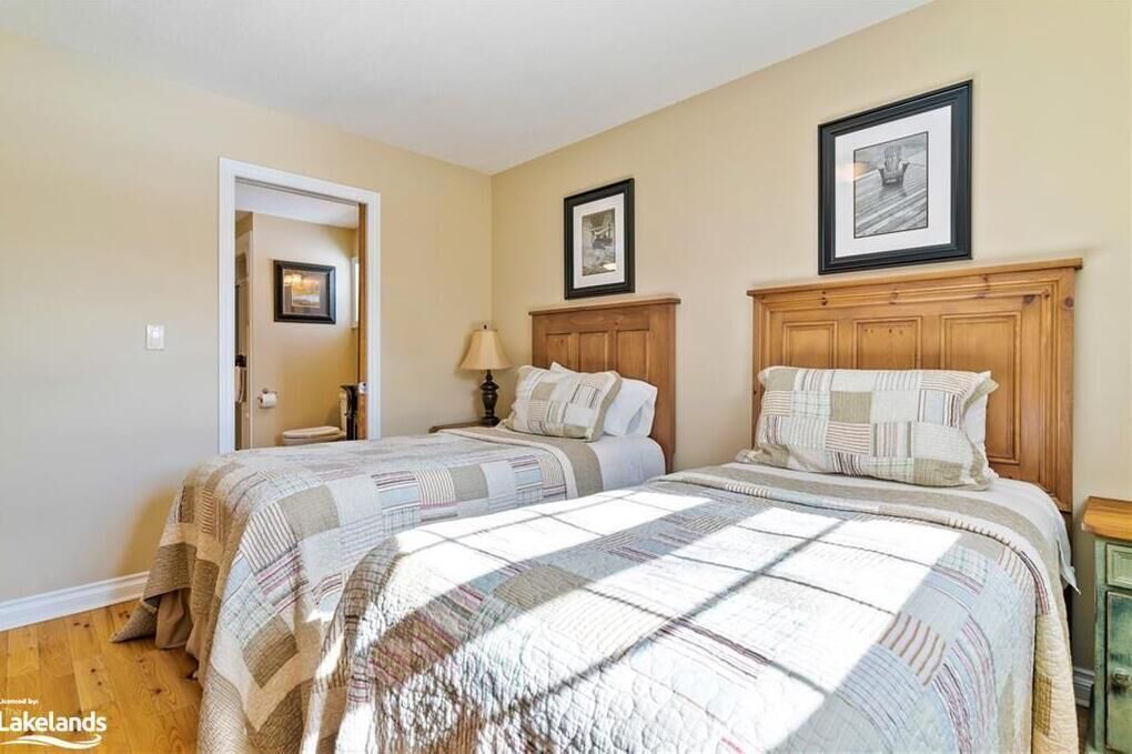 Photo of Bedroom in Lake of Bays
