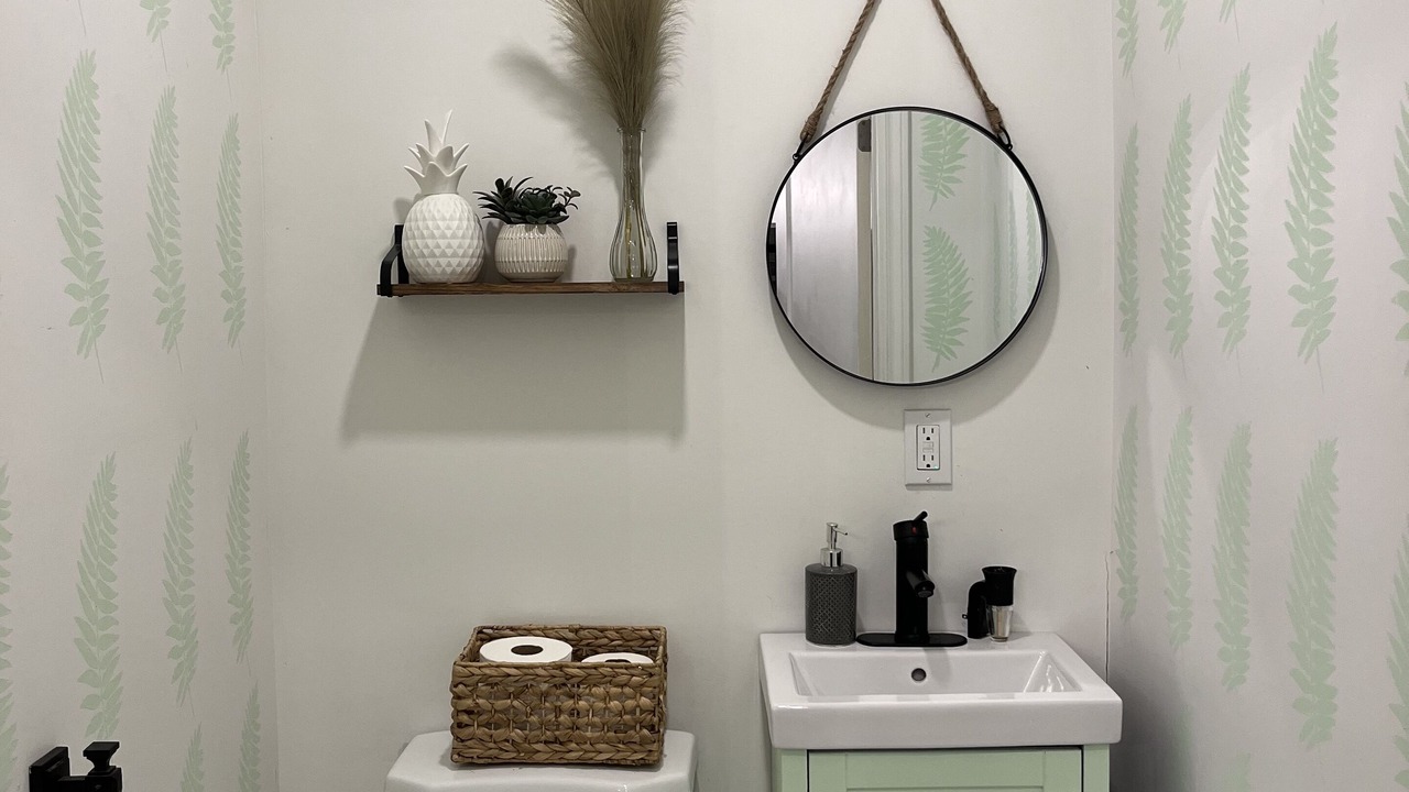 Photo of Bathroom in Grand Bend