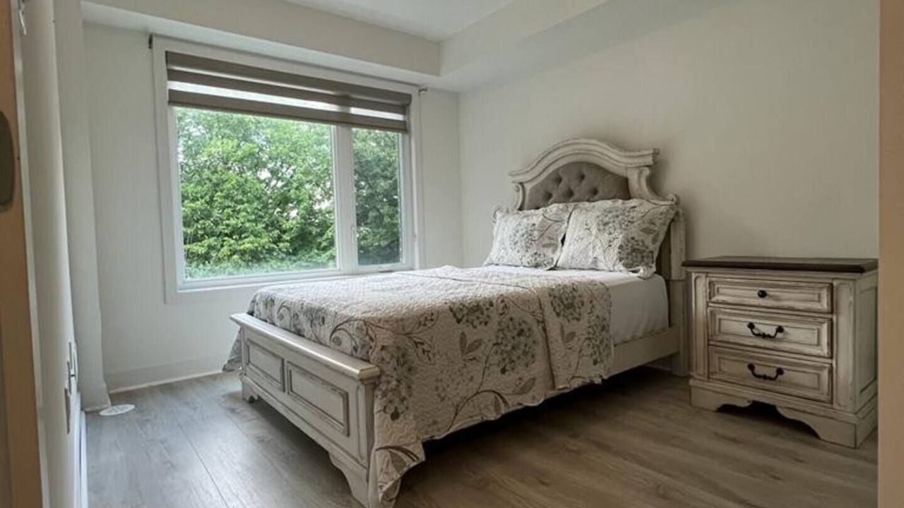 Photo of Bedroom in Erin Mills