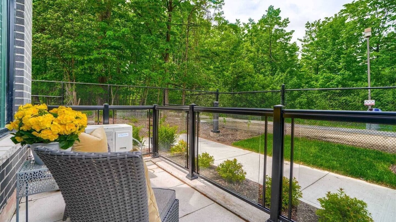 Photo of Patio Balcony in Erin Mills