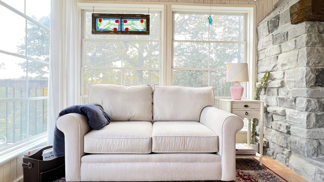 Photo of Livingroom in Rideau Lakes