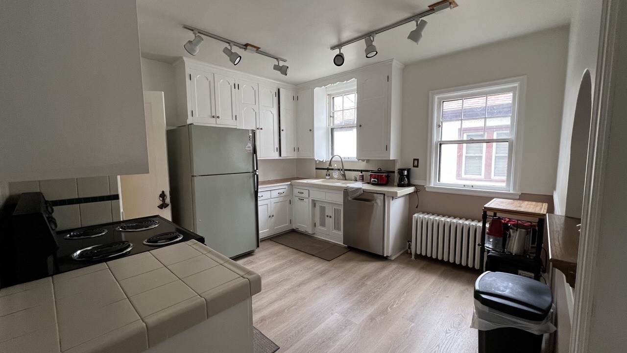 Photo of Kitchen in Victory