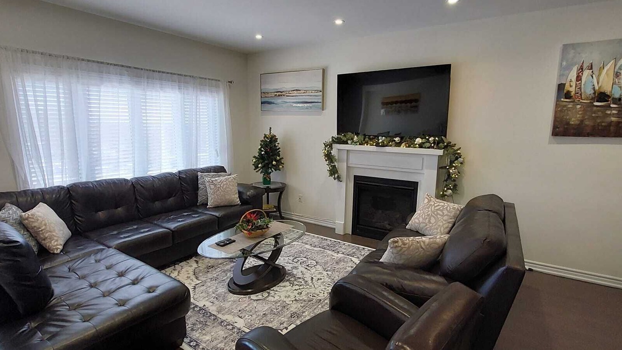 Photo of Livingroom in Barrie