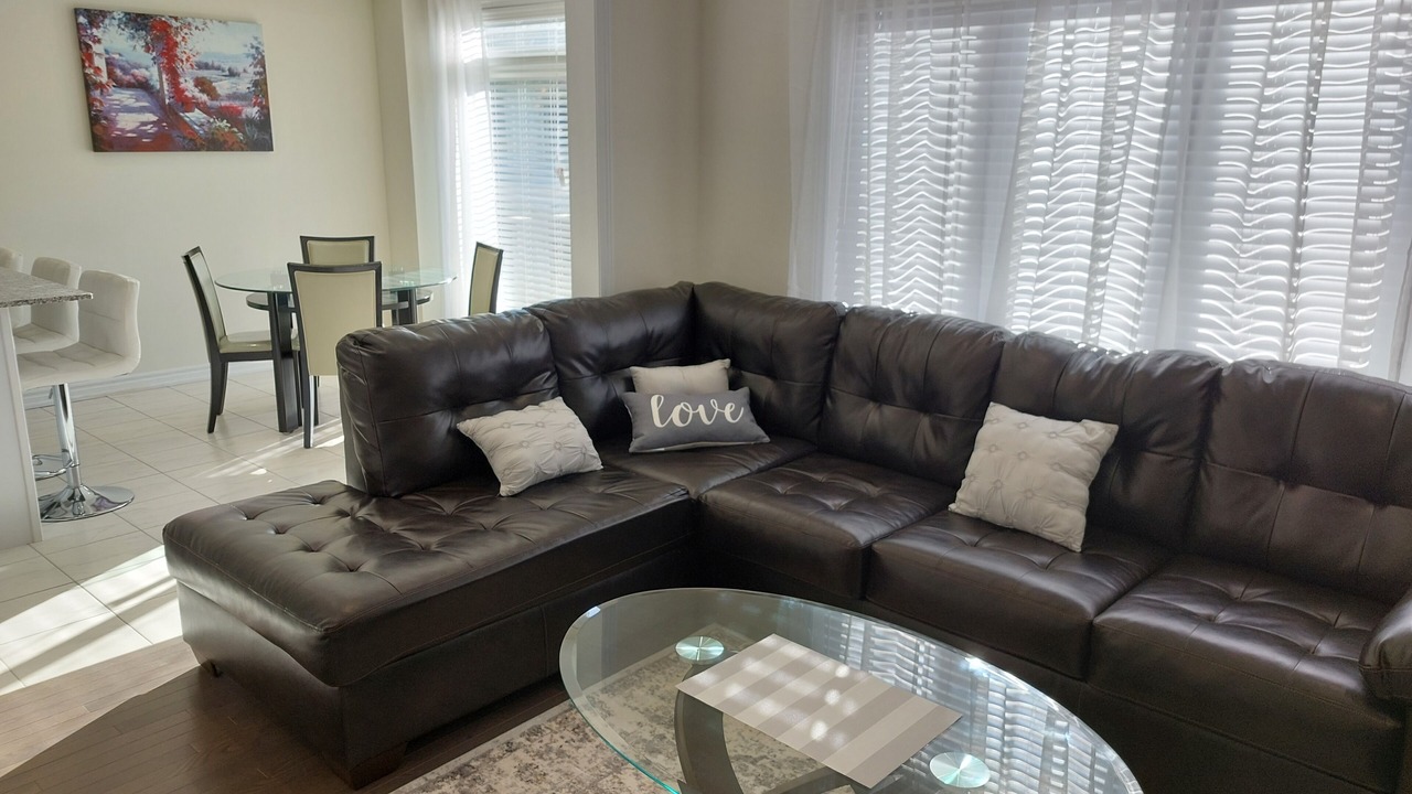 Photo of Livingroom in Barrie