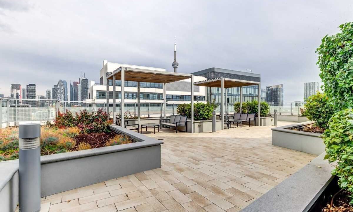 Photo of Patio Balcony in Fashion District